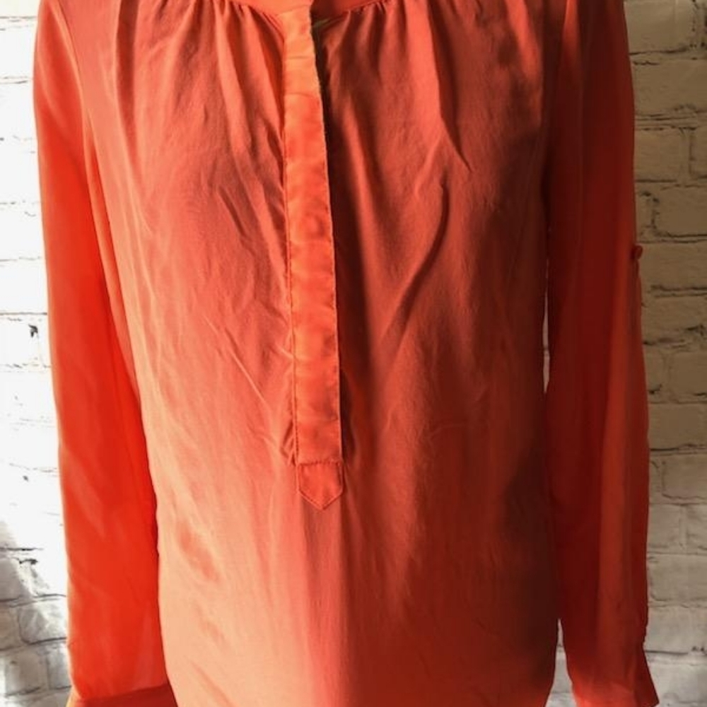 Banana Republic silky blouse - Picture 3 of 5